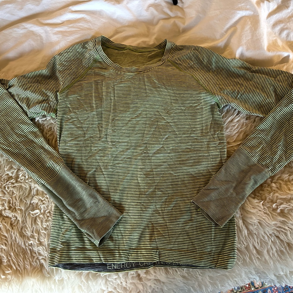 Lululemon // Long Sleeve Swiftly // Race Length // green/black striped // 8